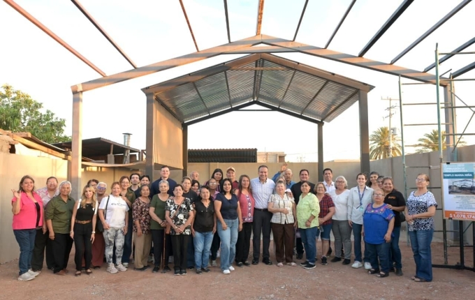 Apoya Toño Astiazarán a la colonia Mártires de Cananea 